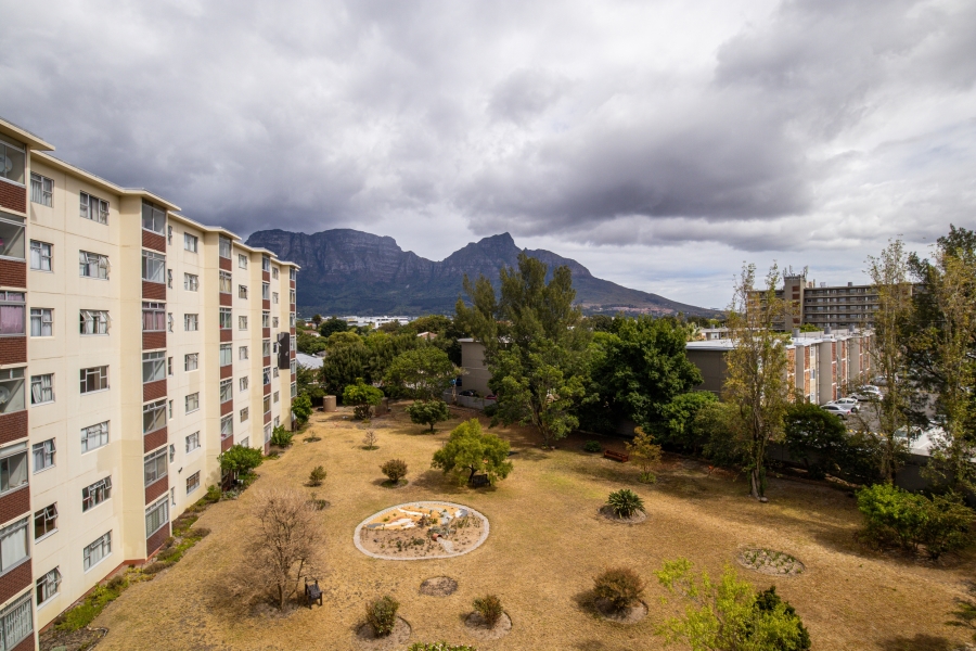 To Let 2 Bedroom Property for Rent in Claremont Western Cape